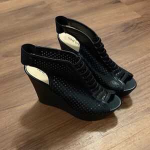 Nine West Perforated Black Wedge Sandals